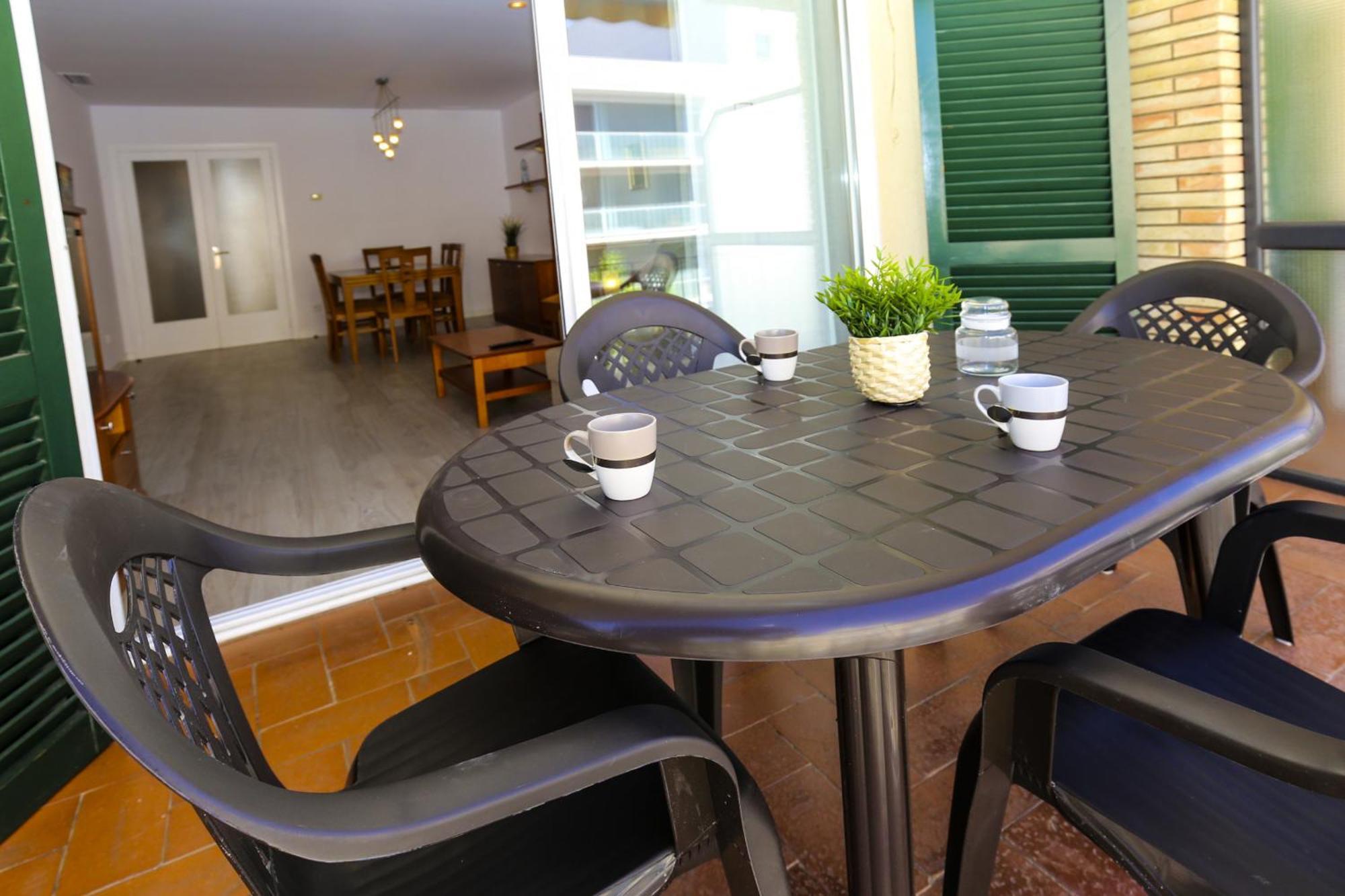 New Queens 2a Planetcostadorada Appartement *