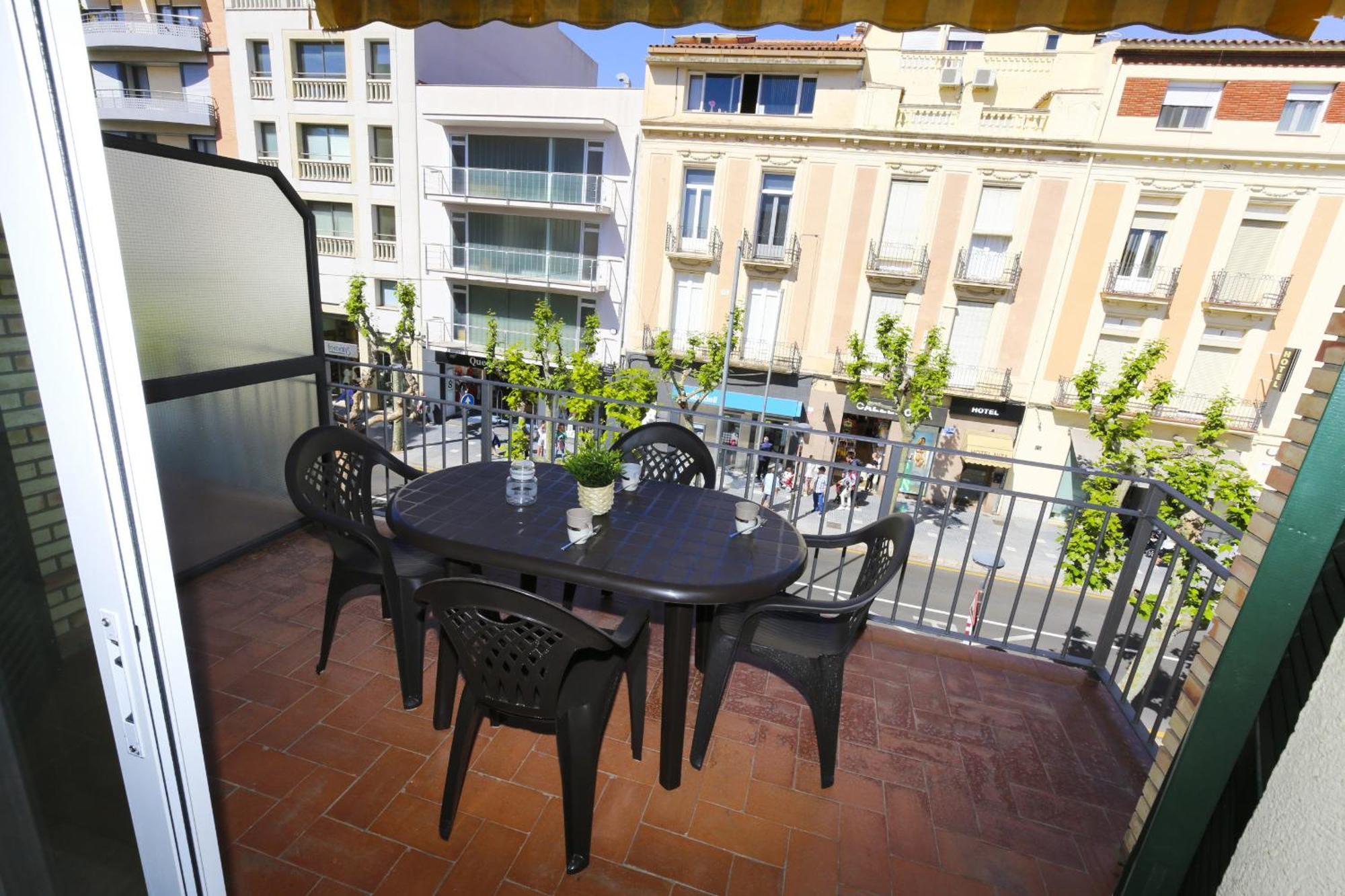 New Queens 2a Planetcostadorada Appartement *